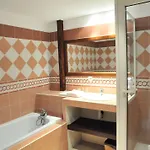 Hotel Domaine Du Grand Malherbes Aigues-Mortes
