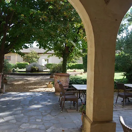 Hotel Domaine Du Grand Malherbes Aimargues