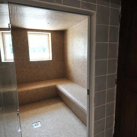 Hotel Domaine Du Grand Malherbes Aimargues