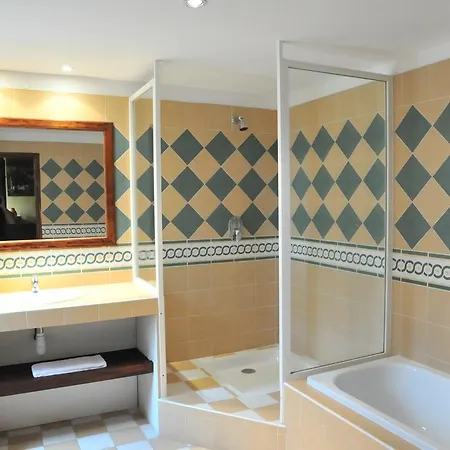 Hotel Domaine Du Grand Malherbes