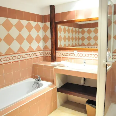 Hotel Domaine Du Grand Malherbes Aimargues