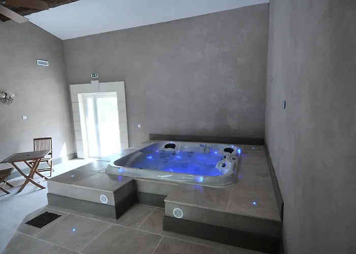 Domaine Du Grand Malherbes Hotel