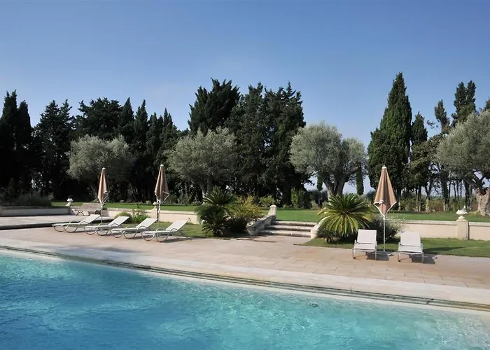 Hotel Domaine Du Grand Malherbes