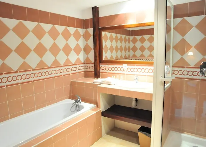 Hotel Domaine Du Grand Malherbes Aimargues